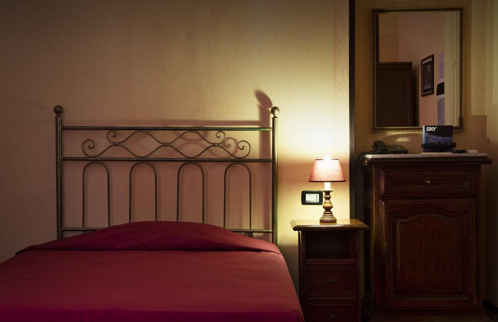 Hotel Villa Esperia Palermo Dış mekan fotoğraf